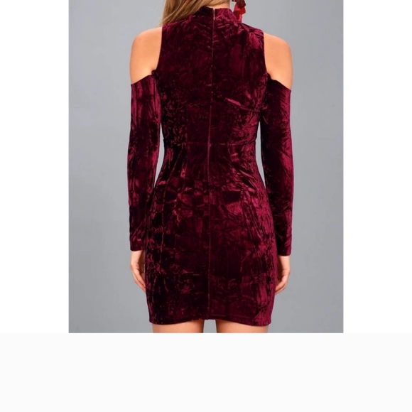 Lulu's Crushed Velvet Cold-Shoulder Bodycon Cocktail Dress Size Small - Picture 2 of 14